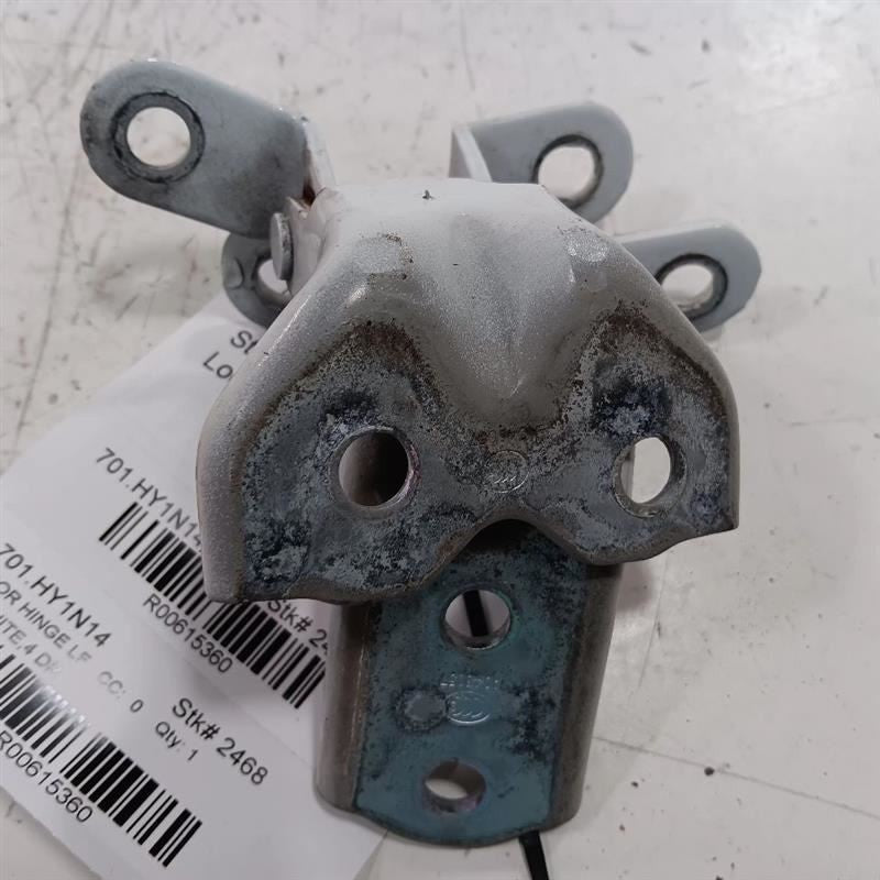 Hyundai Accent Door Hinge Set Left Front Driver  2012 2013 2014 2015 2016 2017