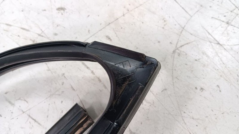 Toyota Prius Door Glass Window Seal Rubber Right Passenger Front 2015 