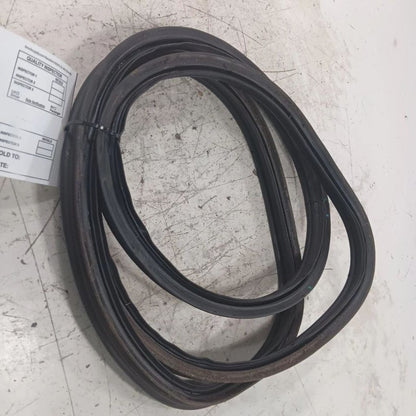 Hyundai Elantra Trunk Lid Hatch Door Rear Back Rubber Seal  2017 2018 2019 2020