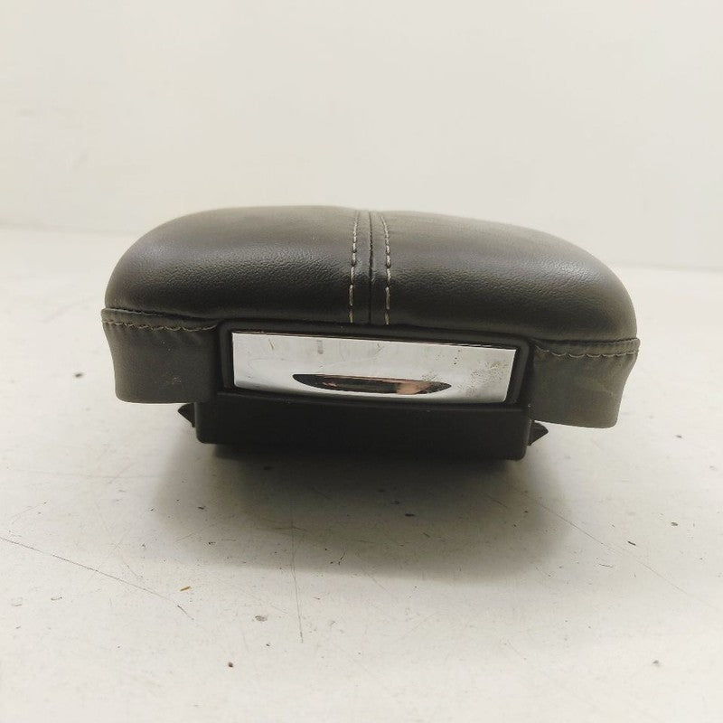 Cadillac XTS Arm Rest      2016 2017 2018