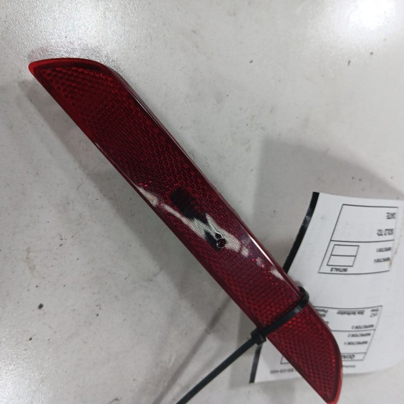 Ford Mustang Passenger Right Rear Marker Light Lamp  2015 2016 2017