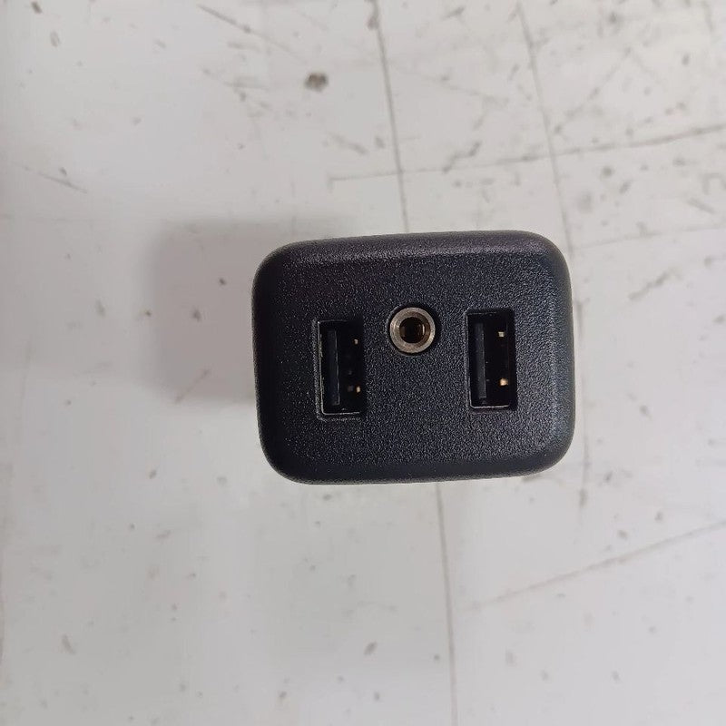 Buick Encore USB Plug In Hub Port  2018 2019 2020