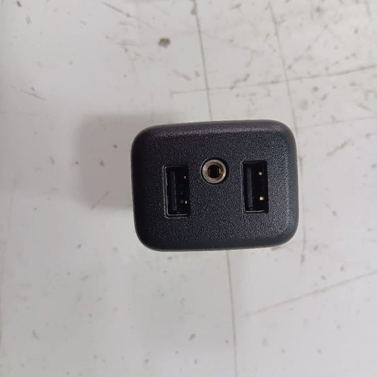 Buick Encore USB Plug In Hub Port  2018 2019 2020