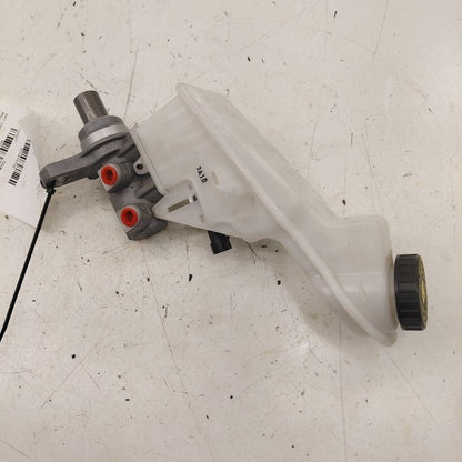 Brake Master Cylinder Fits 16-19 21-22 Buick Encore