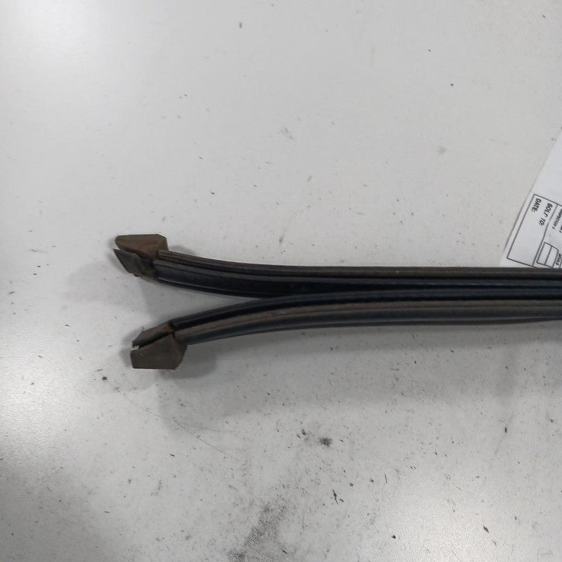 Jeep Cherokee Cowl Vent Panel Hood Rubber Seal  2015 2016 2017