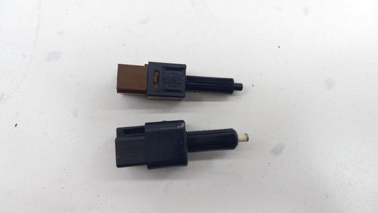 Nissan Sentra Brake Pedal Switch 2006 2005 2004 2003 2002