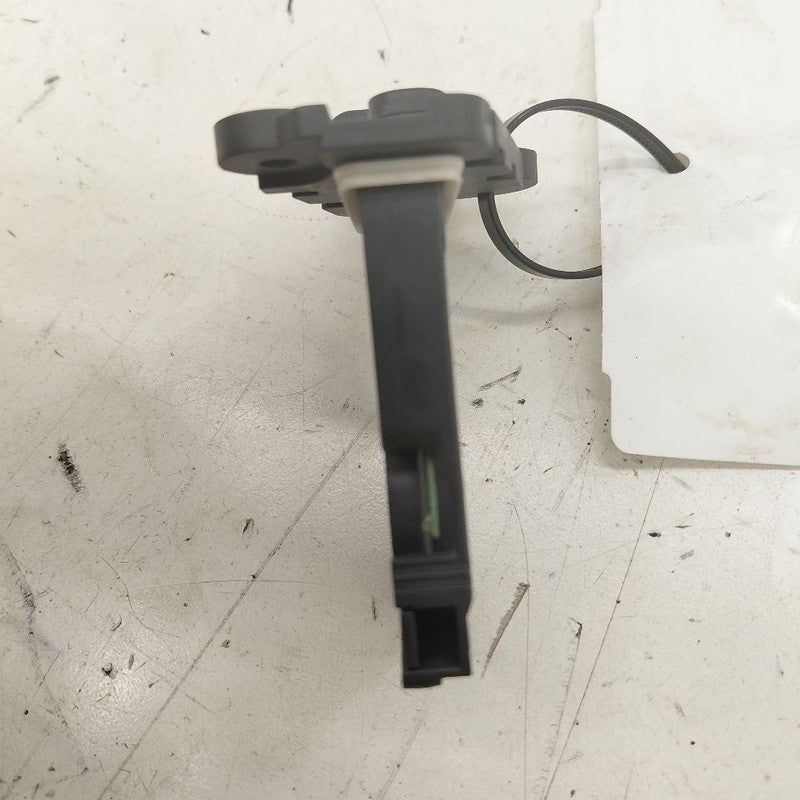 Mass Air Flow Meter Sensor Fits 19-25 GMC Sierra 1500 PICKUP