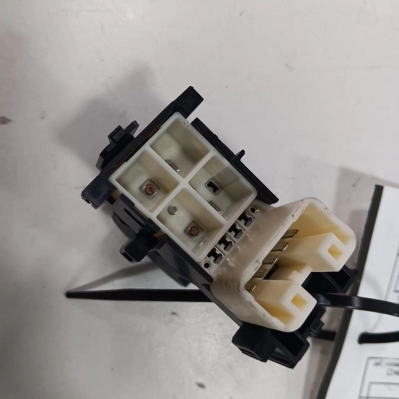 Toyota Prius C Power Window Switch Right Passenger Front  2017 2016 20