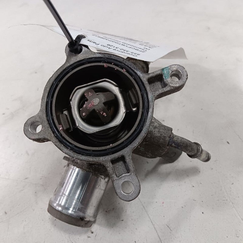Fiat 500 Thermostat Housing Mount Bracket  2016 2017 2018 OEM