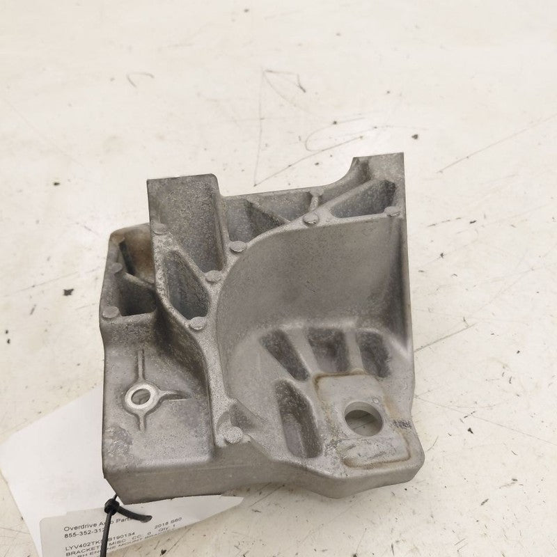 Volvo S60 Passenger Right Engine Mount Bracket  2018 2017 2016