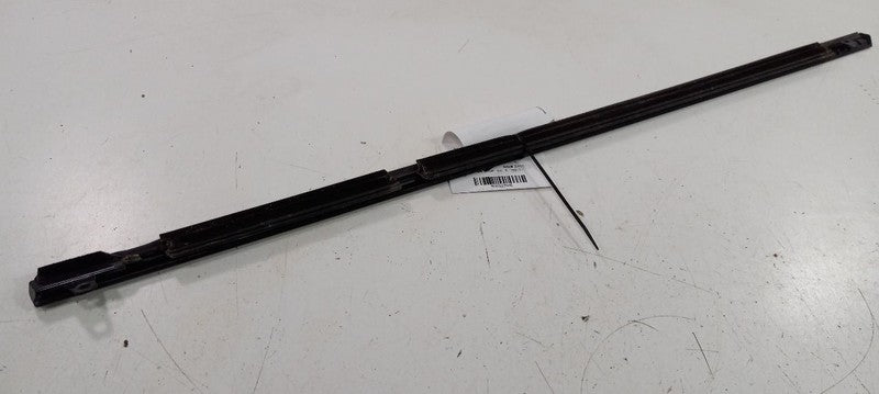 Nissan Versa Door Glass Window Weather Strip Trim Rear Left Back 2007 