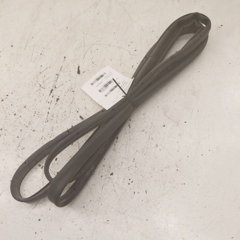 Ford Edge On Door Seal Rubber Right Passenger Front  2018 2017 2016 20