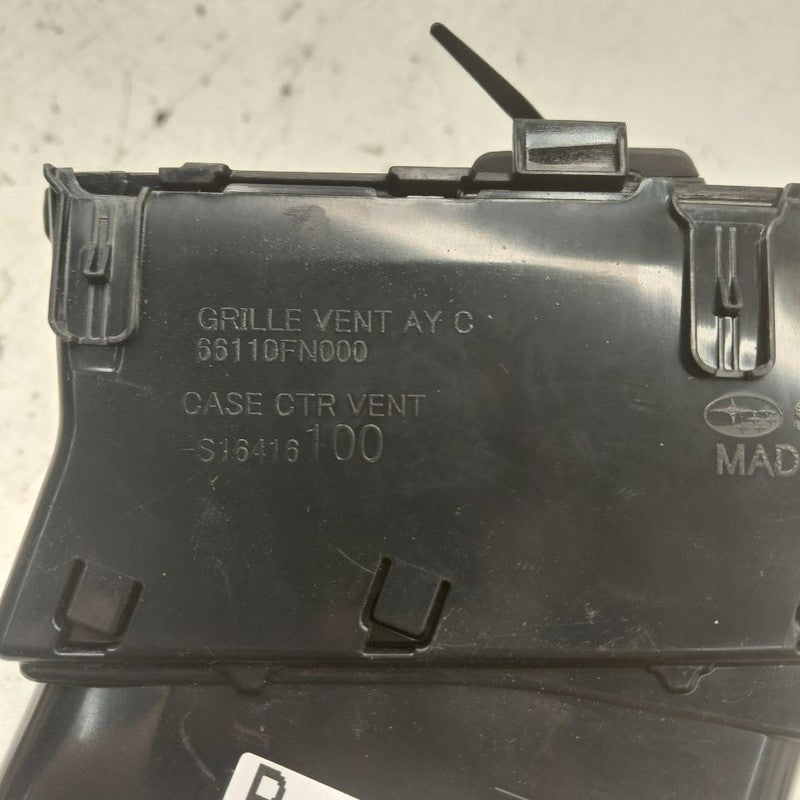 Subaru XV Crosstrek Dash Air Vent Center Middle  2025 2024