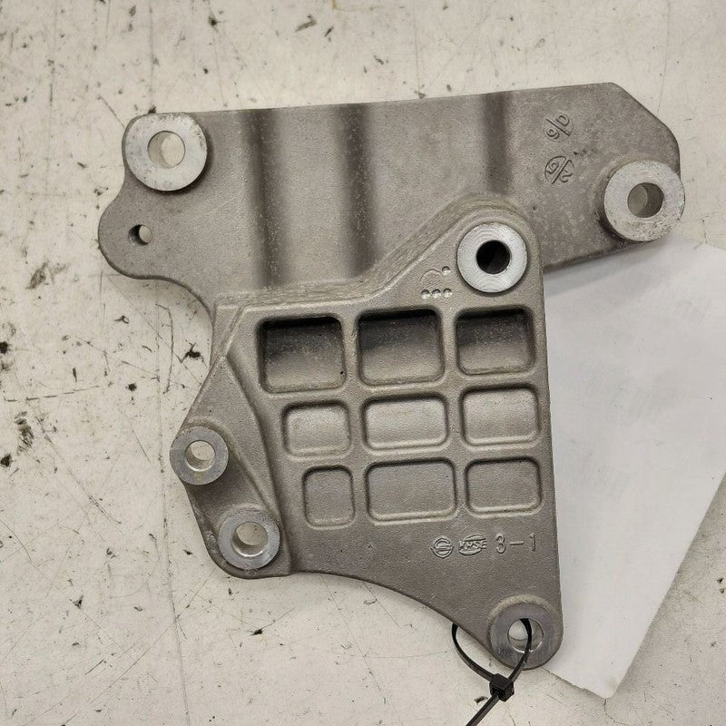 Kia Sportage Passenger Right Side Engine Mount Bracket  2020 2021 2022