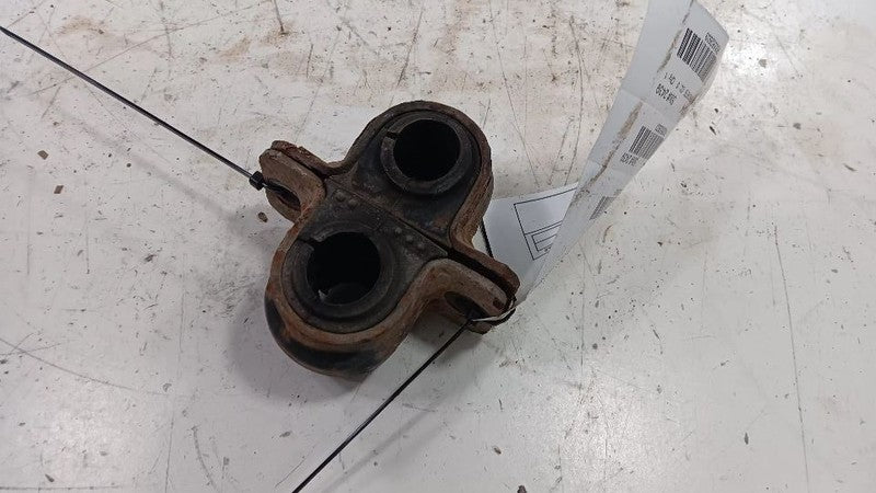 Ford Taurus Sway Bar Bushing Mounting Bracket  2013 2014 2015 2016 OEM