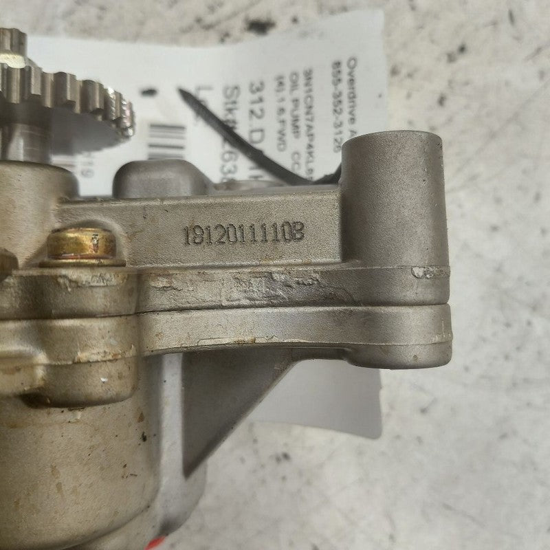 Nissan Versa Engine Oil Pump  1.6 2019 2018 2017 2016
