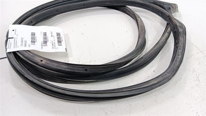Buick Encore On Door Seal Rubber Left Driver Front 2016 2017 2018 2019