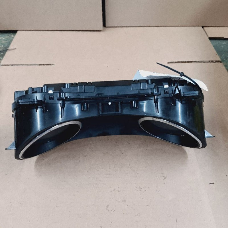 Speedometer Gauge Cluster MPH And KPH ID 60006493 20-23 Buick Encore G