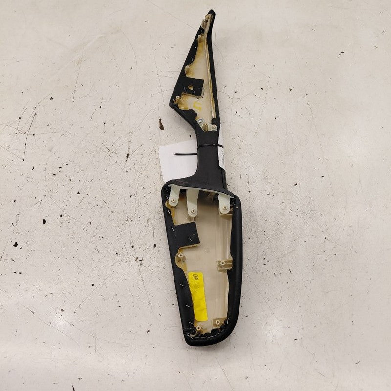 Kia Sorento Driver Left Front Door Arm Rest  2018 2017 2016