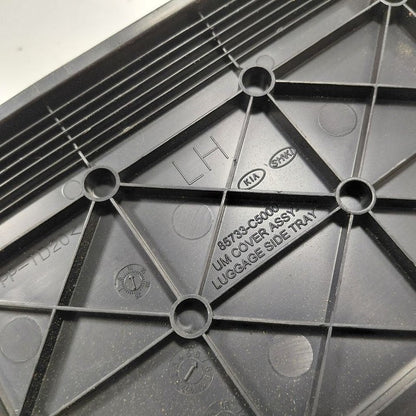 Kia Sorento Driver Left Side Quarter Panel Trim Cover {85733C5000} 2018 2017