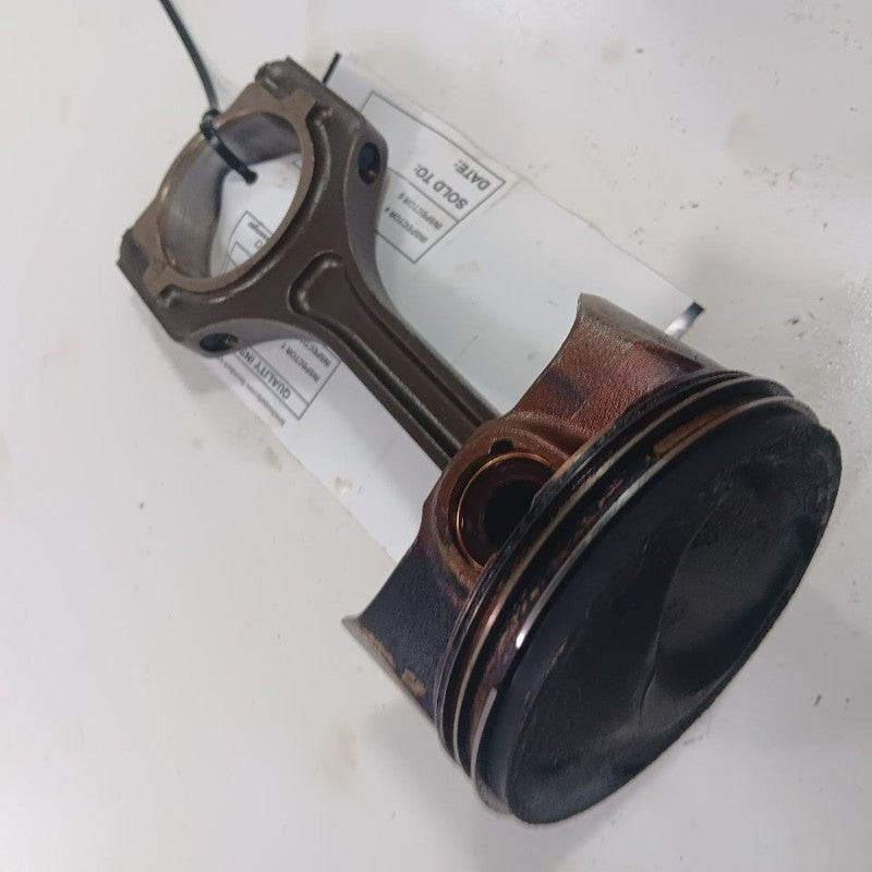 Kia Sorento Single Piston With Connecting Rod   2.4 2018 2017 2016