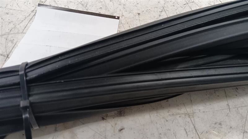 Toyota Camry Door Glass Window Seal Rubber Left Driver Front  2021 202