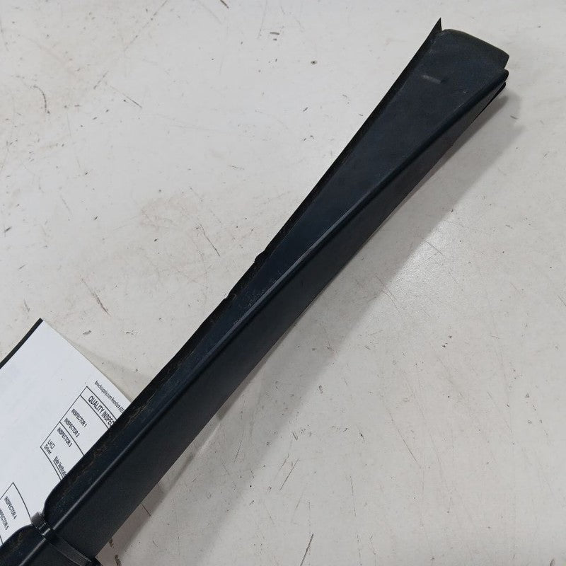 Kia Optima Windshield Pillar Exterior Trim Molding Right Passenger Side  2020 20
