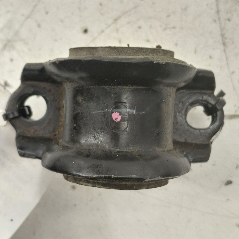 Lexus IS350 Front Sway Bar Bushing Mounting Bracket  2020 2019 2018
