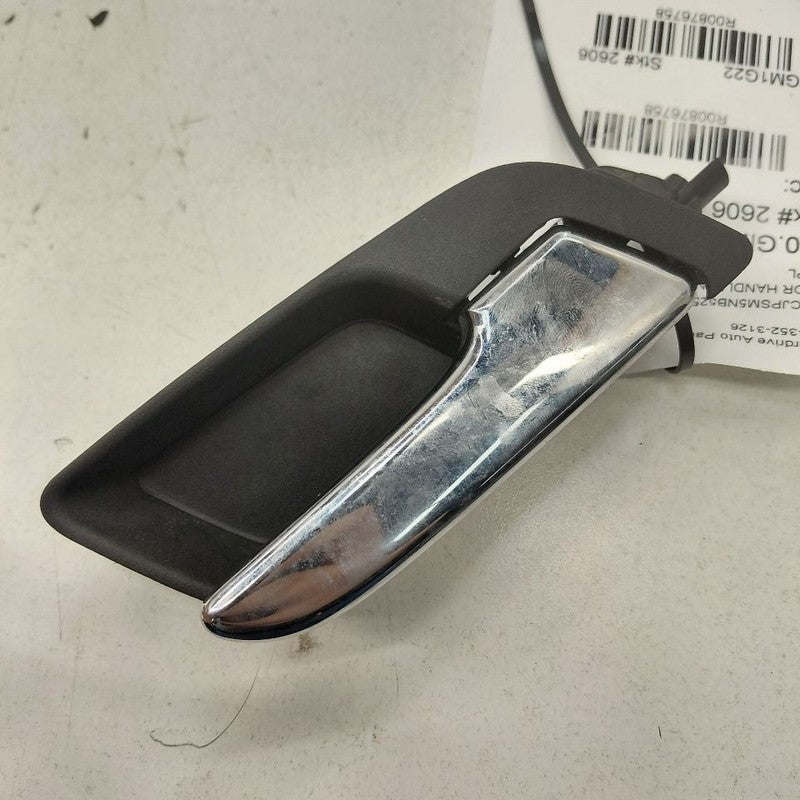 Chevy Trax Door Handle Right Passenger Front Interior Inside  2022 202