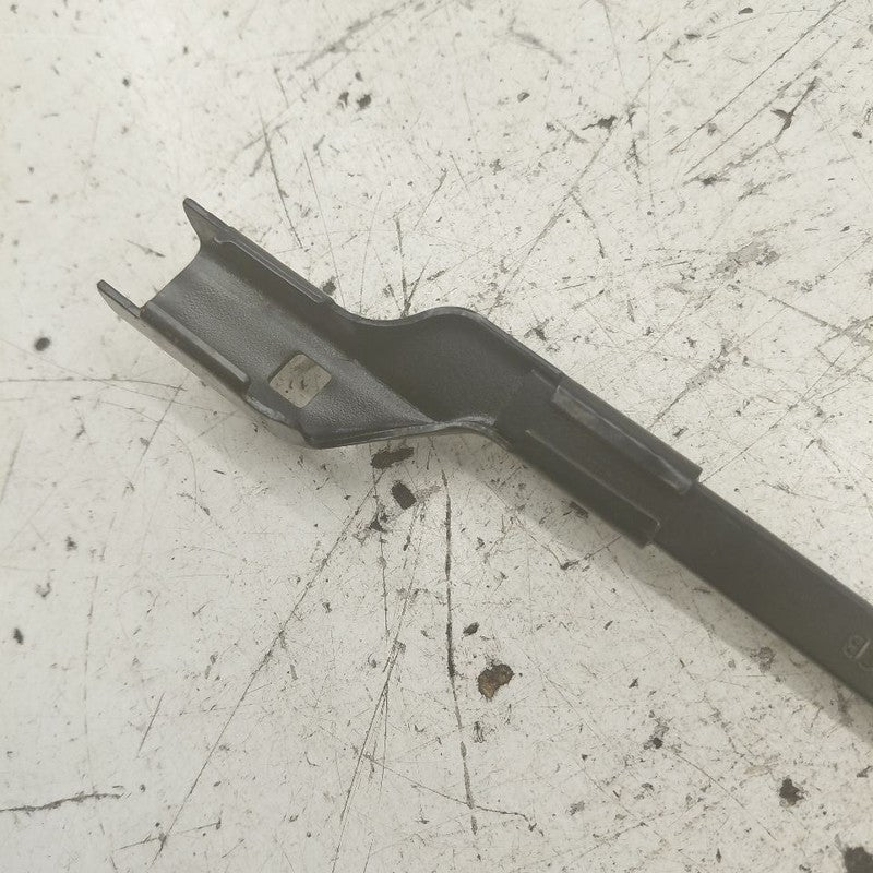 Buick Encore GX Windshield Wiper Arm Left Driver  2022 2023 2024 2025