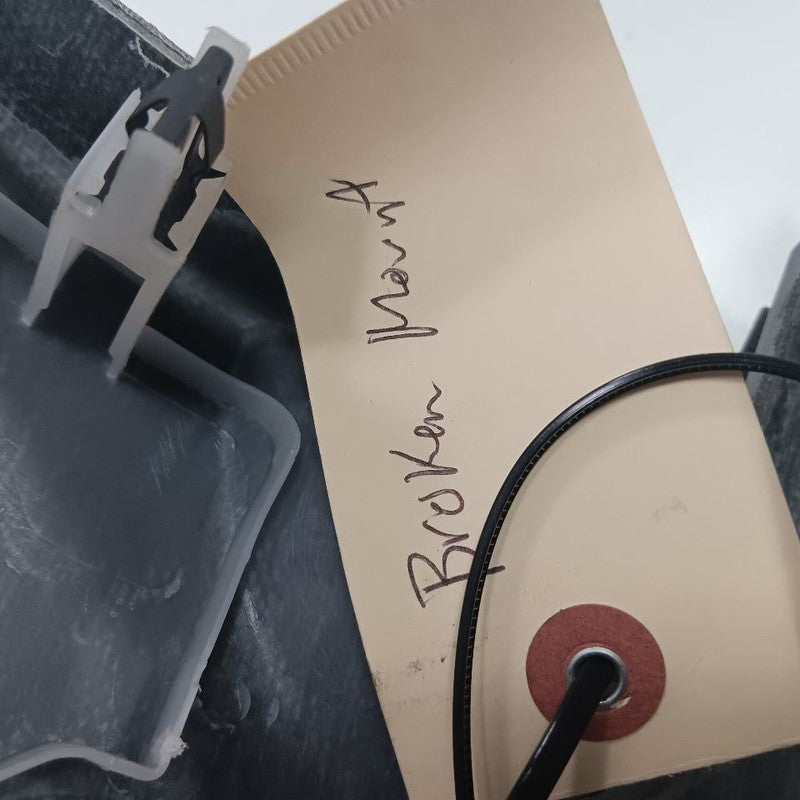 Fiat 500 Driver Left Side Dash Vent Trim Bezel 2014 2015 2016