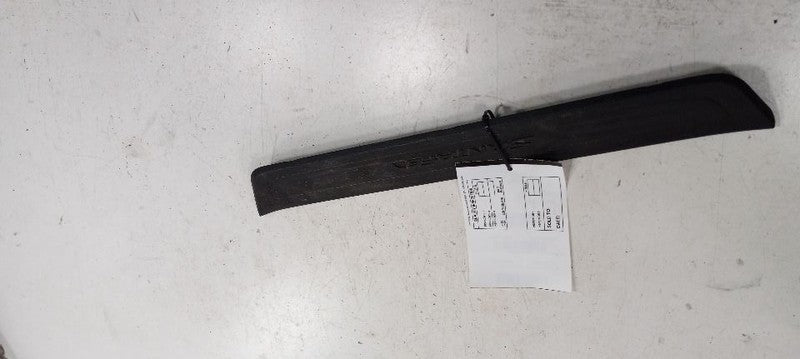 Hyundai Santa Fe Sill Trim Plate Door Jam Threshold Right Passenger Fr