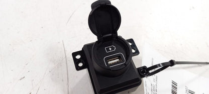 Kia Sorento USB Charge Port 2016 2017 2018 OEM