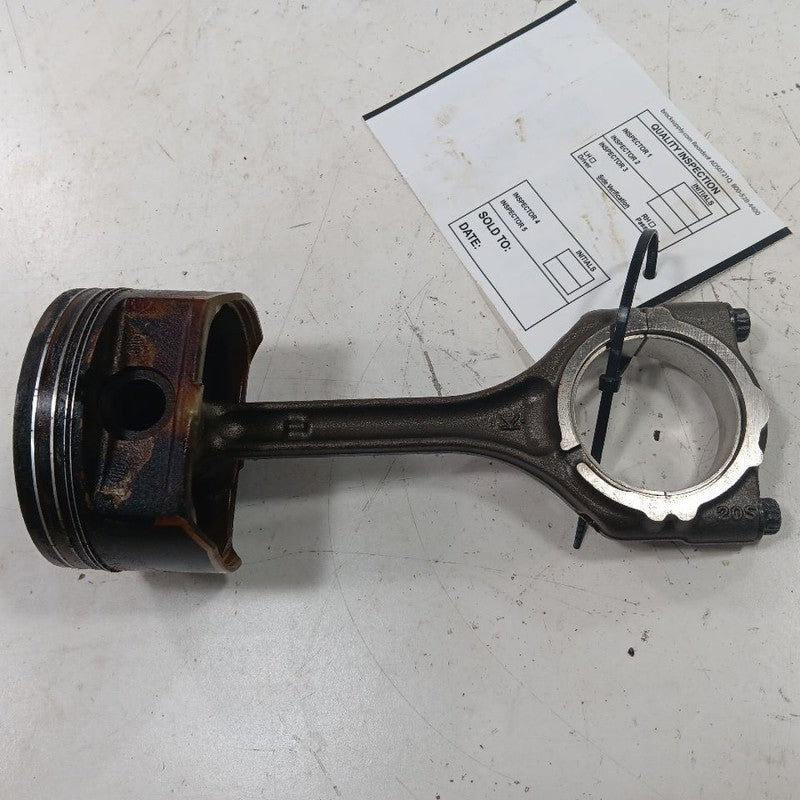 Outlander Sport Single Piston With Connecting Rod   2019 2020 2021 202