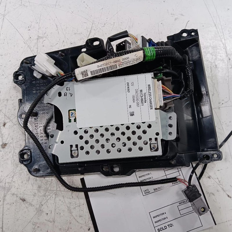 Toyota Camry 861C0-06011 Wireless Charge Port 2012 2013 2014 2015 2016 2017
