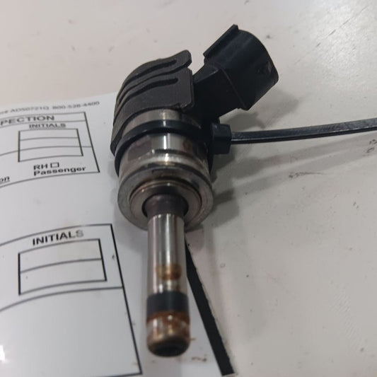 Lower Fuel Injection Injector Hatchback M20AFKS Fits 19-23 Toyota Corolla