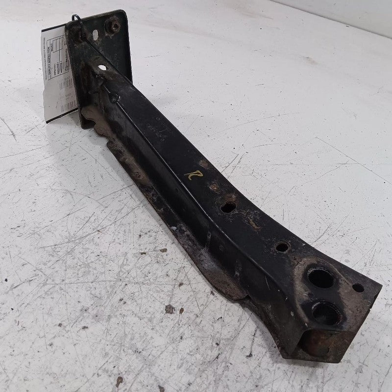 Fiat 500 Bumper Mount Bracket Right Passenger Side Front2017 2016 2015 2014 2013