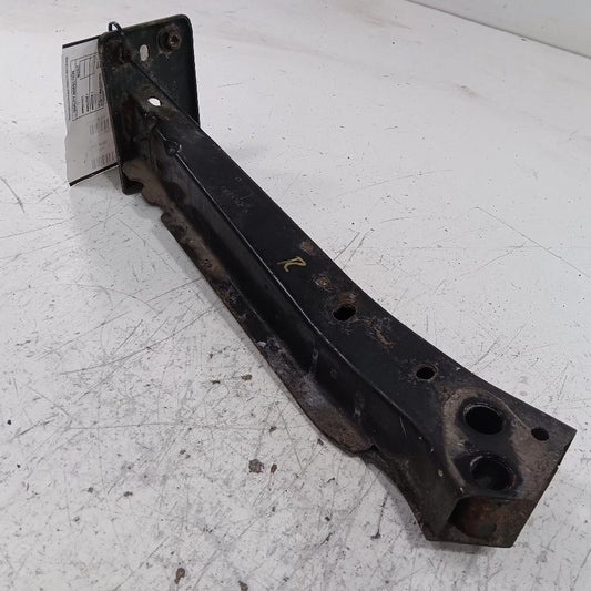 Fiat 500 Bumper Mount Bracket Right Passenger Side Front2017 2016 2015 2014 2013