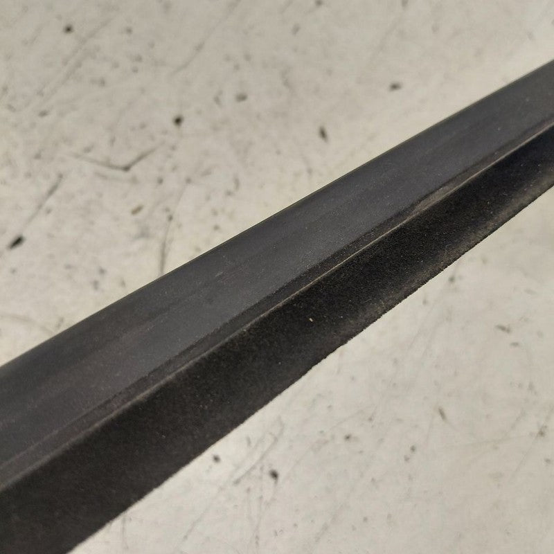 Jeep Cherokee Door Glass Window Weather Strip Rear Right Passenger Sid
