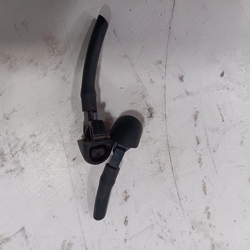 Subaru Outback Legacy Windshield Wiper Washer Fluid Hood Sprayer Nozzl