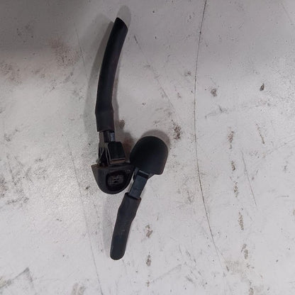 Subaru Outback Legacy Windshield Wiper Washer Fluid Hood Sprayer Nozzl