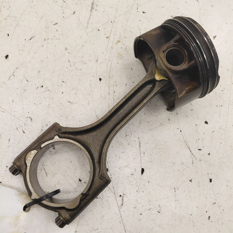 Volvo S60 Single Piston With Connecting Rod   2.0 2018 2017 2016