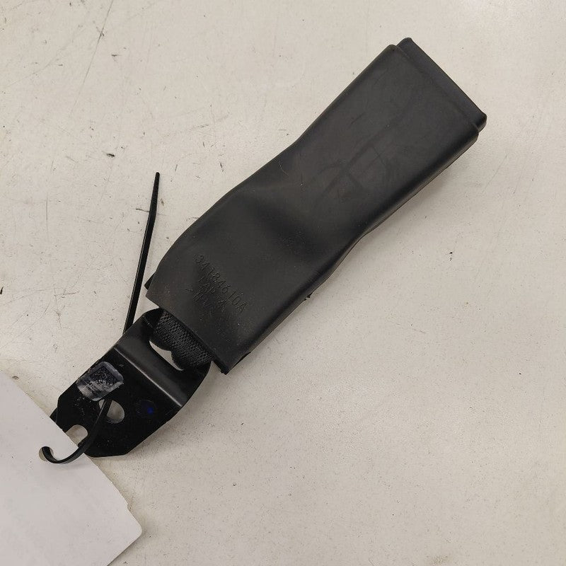 Chevy Volt Seat Belt Buckle Latch Right Passenger Rear Back  2019 2018