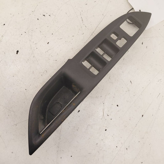 Mitsubishi Outlander   Window Switch Bezel Trim Left Front 2018 2017 2