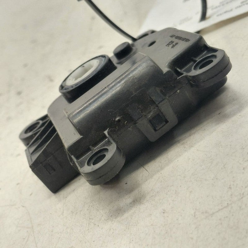 Hyundai Veloster Flap Door Motor Heater AC Door Actuator  2017 2016 20