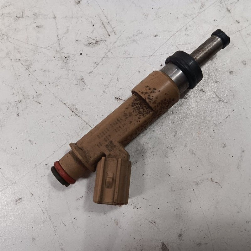 2320909140 Fuel Injection Injector Sedan 1.8L Fits 09-19 Toyota Corolla
