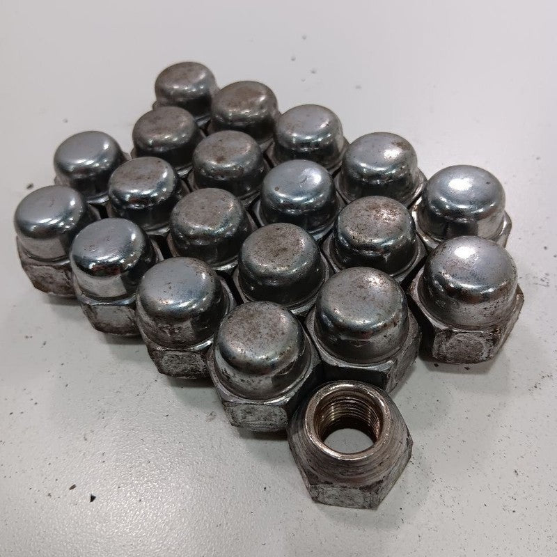 Nissan Altima Lug Nut Set  2017 2016 OEM