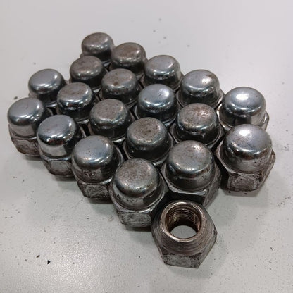 Nissan Altima Lug Nut Set  2017 2016 OEM