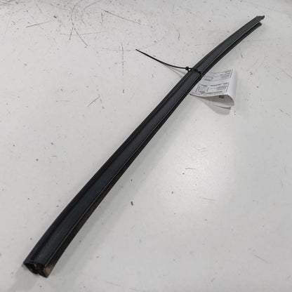 Hyundai Elantra Left Front Weather Strip Interior  2017 2016 2015 2014