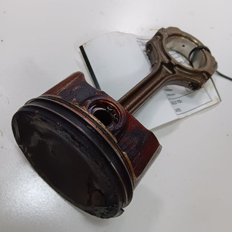 Nissan Altima Single Piston With Connecting Rod   2.5L 2017 2016 OEM